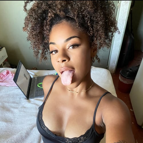 Paola🖤Ebony queen👑's image