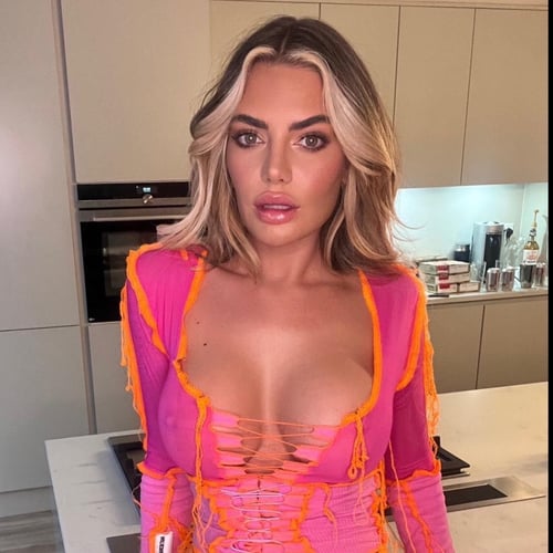 👀Megan Barton-Hanson🤍's image