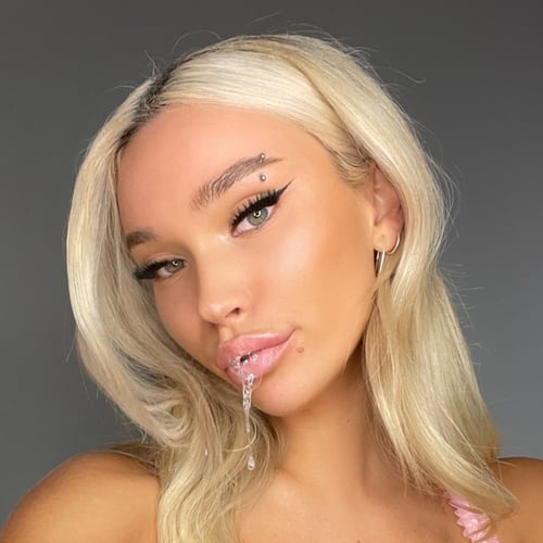 Rara Knupps's image